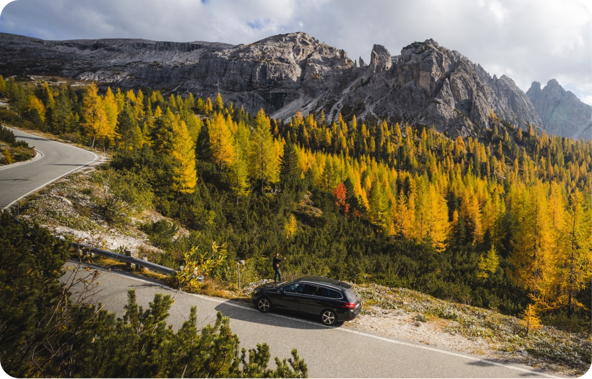 To Fly or Rent a Car?: Making the Right Choice for Your Travel Needs